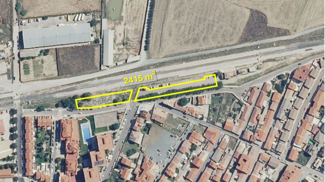 Adif arrienda al Ayuntamiento de Illescas un terreno para un nuevo aparcamiento público disuasorio