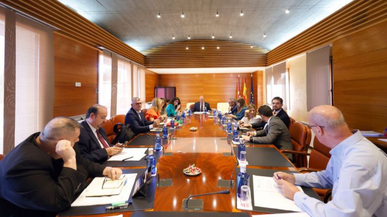 El Pleno debate y vota el próximo jueves el ‘techo de gasto’ de los Presupuestos de la Junta para 2026