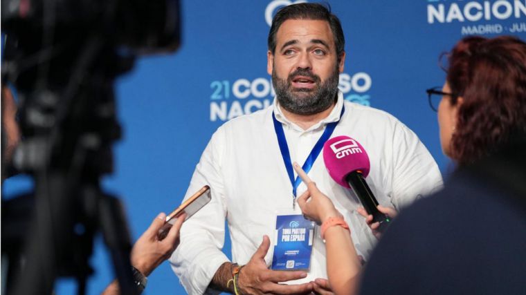 Núñez lamenta 'cinismo' de Page por criticar cesión de inmigración a Cataluña mientras diputados PSOE C-LM votan a favor