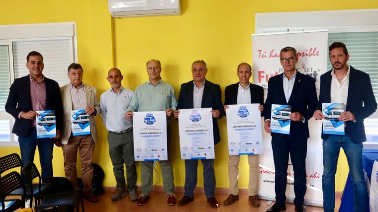 La Diputación de Toledo ayuda a financiar una furgoneta adaptada a la asociación COCEMFE