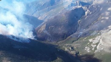 El Gobierno de CLM eleva a Nivel 2 el incendio de Peñalba, ordena evacuar dos núcleos urbanos y pide ayuda a la UME