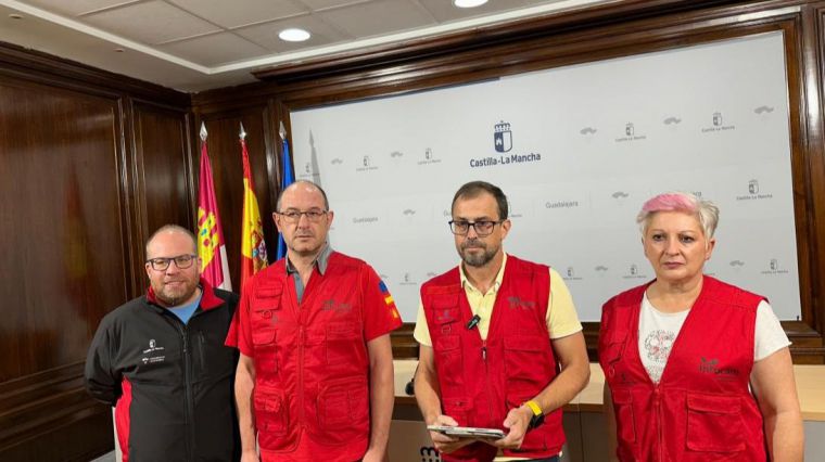 El incendio forestal de Peñalba de la Sierra evoluciona de forma favorable y se trabaja para su estabilización