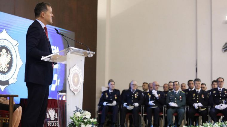 El Ayuntamiento de Toledo reconoce por primera vez la labor de entrega y servicio público de la Policía Local