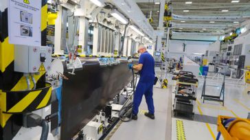 El PMI manufacturero español registra su crecimiento más lento en tres meses por la debilidad de la producción
