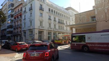 Un incendio en el Edificio Iberia, sede de la Junta en Cuenca, moviliza a los bomberos