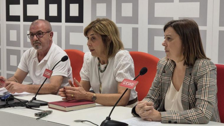 CCOO urge al Sescam a la 'inmediata adjudicación' de las empresas de transporte sanitario en la región