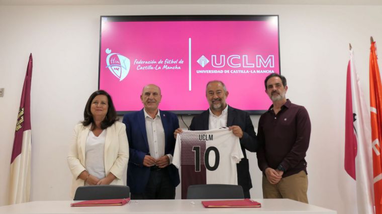 La UCLM continuará como patrocinador oficial de las competiciones regionales de fútbol femenino en la temporada 2025/26