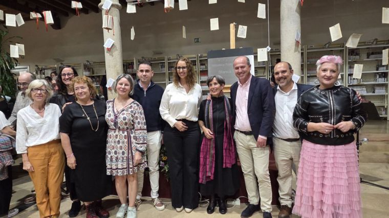 Bellido avala que la Biblioteca Pública de Guadalajara lleve el nombre de Blanca Calvo y reivindica que su principal obra es “la gente que forma la ciudad de Guadalajara”