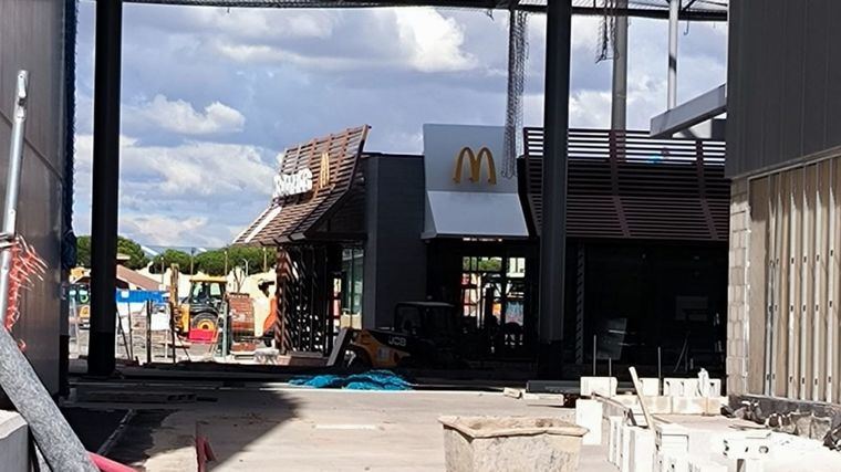 McDonald’s se prepara para abrir en el nuevo centro comercial de Toledo y lo hará antes la inauguración del propio parque