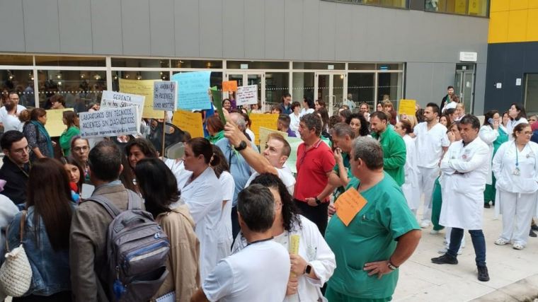 Los delegados de Prevención de Toledo piden cerrar los laboratorios del Hospital Universitario por persisrir las intoxicaciones entre el personal