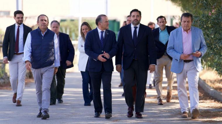 Núñez reclama a Page que ordene los diputados por CLM en el Congreso voten contra la subida de la cuota de autonómos