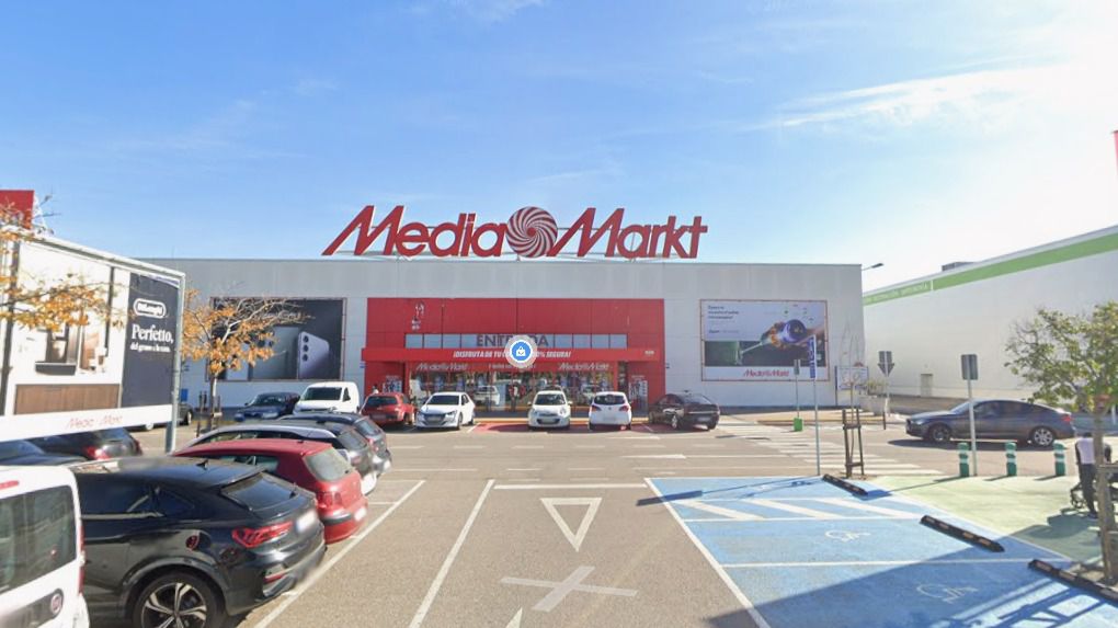La Policía avanza en la investigación del atraco a Media Markt en el parque comercial Abadía de Toledo