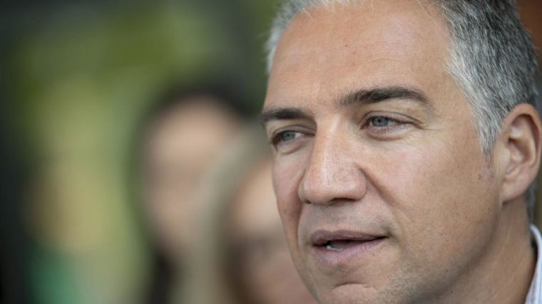 Bendodo pide el cese del consejero de Sanidad de CLM por los retrasos en el cribado del cáncer de mama en Talavera