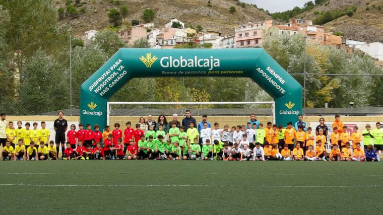 La Liga Globalcaja Benjamín despega en su 9ª temporada promoviendo el fútbol base y los valores del deporte