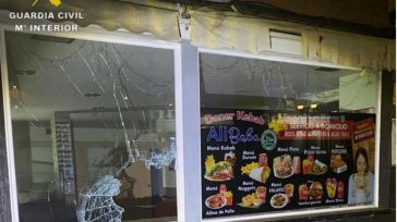 Dos detenidos por robar con fuerza 800 euros en distintos bares de la localidad de Yuncos