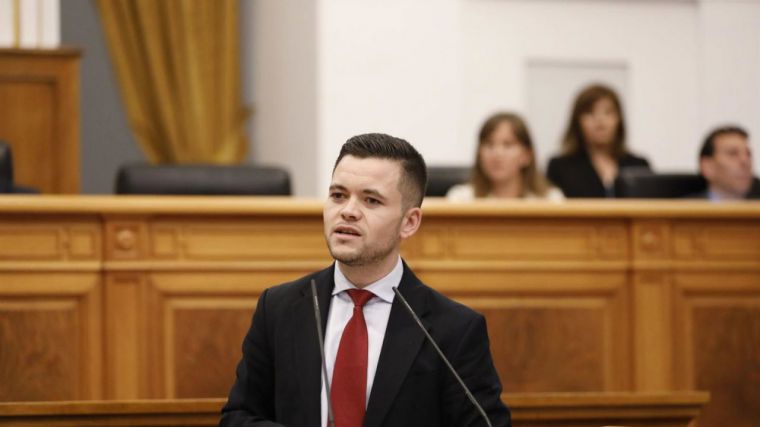 Vox pide suprimir el canon del agua, PP una moratoria y PSOE defiende que es 'de obligado cumplimiento'