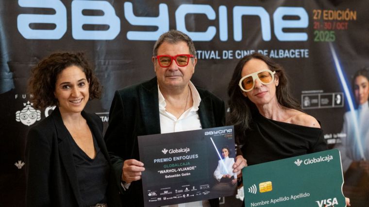 El Premio Enfoques Globalcaja de Abycine recae en el documental sobre la conexión de Andy Warhol con la Movida madrileña