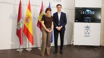 Doscientos elementos retroiluminados cobrarán vida en Albacete esta Navidad en el espectáculo 'Lucidum Natura'