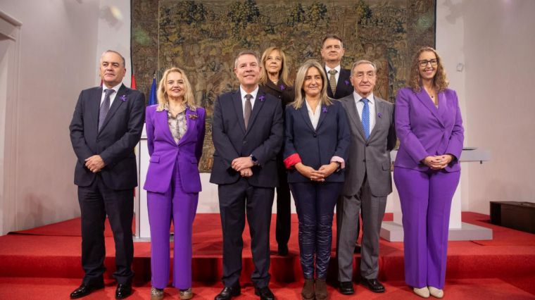 García-Page reclama “desterrar a quienes hacen de la violencia su bandera política” en una sociedad que ya no es “neutra” ante la violencia machista