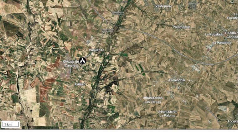 Dos mujeres hospitalizadas por inhalación de humo en un incendio en Chozas de Canales