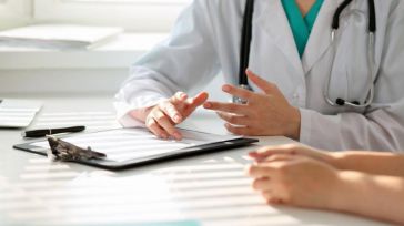 Sanidad fija servicios mínimos equivalentes a un festivo por la huelga nacional de auxiliares de enfermería en CLM