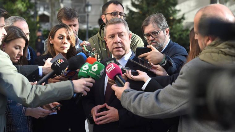 Page recuerda a Lambán durante su homenaje en el Senado: 'Coincidíamos en muchos valores y principios'