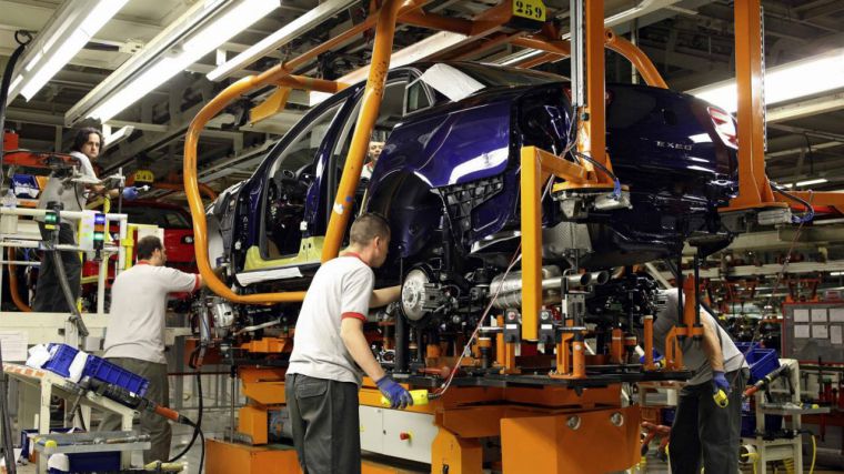 La actividad del sector manufacturero modera su crecimiento en noviembre