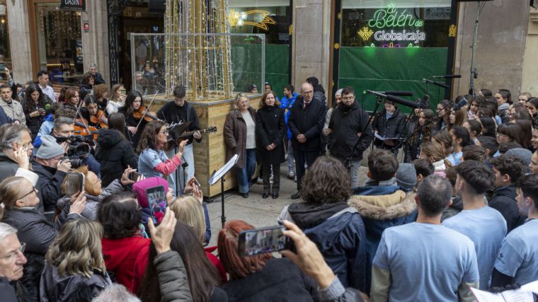 Globalcaja da la bienvenida a la Navidad en Albacete con un Belén cargado inclusión