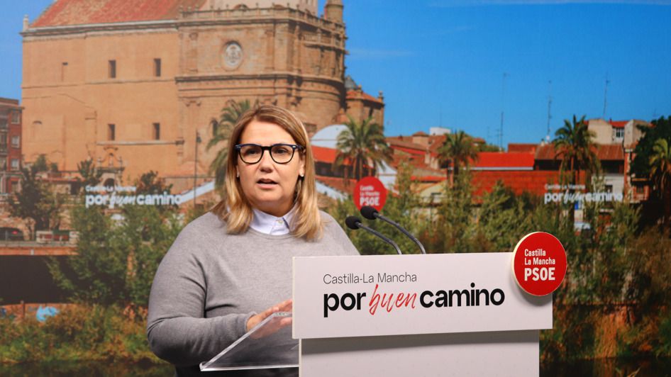 Tita García acusa al PP de llevar el “ADN” la “estafa y los recortes”: “Es lo que proponen a las cuentas regionales”