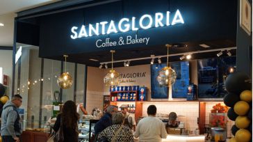 Santa Gloria abre su primer local en Toledo para endulzar la Navidad