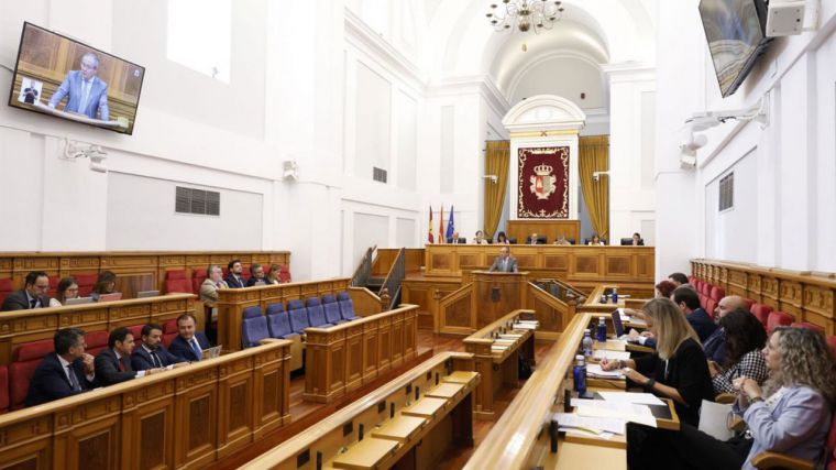 El pleno del Parlamento de Castilla-La Mancha abordará el miércoles próximo el Proyecto de Presupuestos para 2026