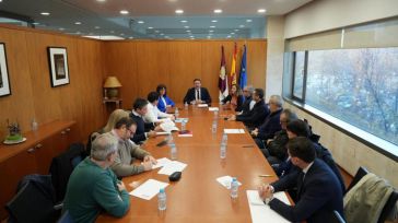 La Junta, sindicatos, patronales y enseñanza privada-concertada firman acuerdo para las jubilaciones parciales de profesorado