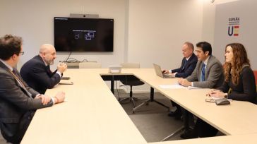 CLM reclama en Europa más mecanismos para garantizar la protección de la artesanía, como la cuchillería de Albacete