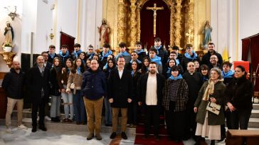 Veláquez acompaña a los vecinos de Burguillos en la festividad de San Blas reafirmando el compromiso del PP con la cultura y las tradiciones de la provincia