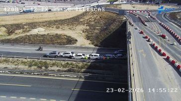 Un herido leve tras la colisión por alcance entre seis vehículos en la A-42 en Illescas