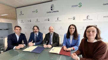 Sandoz firma un convenio con el SESCAM para reforzar la humanización sanitaria