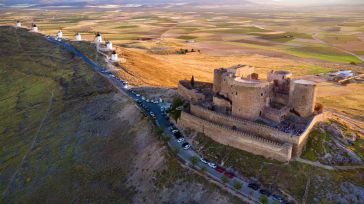 La Diputación de Toledo retoma la visita y experiencia cultural al Castillo de Consuegra en el marco del programa "12 meses, 12 castillos"