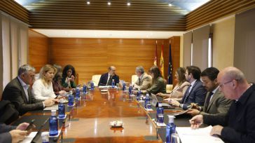 El Pleno debate y vota este jueves la modificación del Proyecto de Ley de Servicios Farmacéuticos