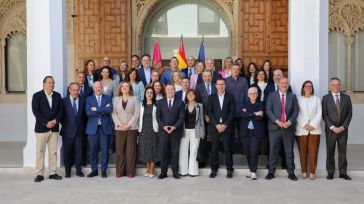 C-LM se reúne este miércoles con sindicatos por carrera profesional y asegura que ya trabaja con "documentos avanzados"