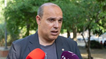Bellido exige explicaciones al PSOE y al Gobierno por los presuntos casos de corrupción y pide elecciones si no llegan