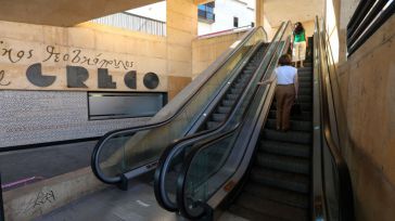 Las escaleras mecánicas ya están en funcionamiento tras su reparación provisional para facilitar el acceso al Casco Histórico