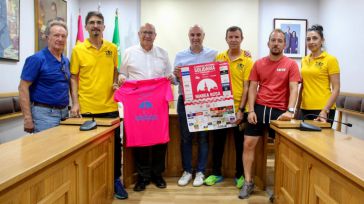 La Diputación de Toledo respalda la X Carrera Nocturna Solidaria de Fuensalida, una nueva ‘Marea Rosa’ a favor de la solidaridad