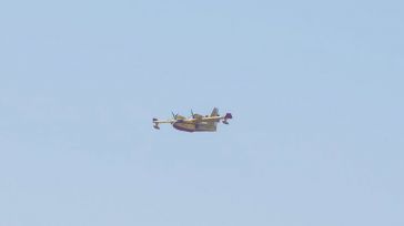 Castilla-La Mancha despliega dos aviones anfibios para apoyar el esfuerzo contra el incendio de Los Garres (Murcia)