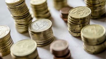 El superávit por cuenta corriente cae un 10% en el primer trimestre, hasta los 8.900 millones