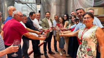 Núñez promete el programa de rentabilidad del vino de CLM "más ambicioso de la historia" si es presidente