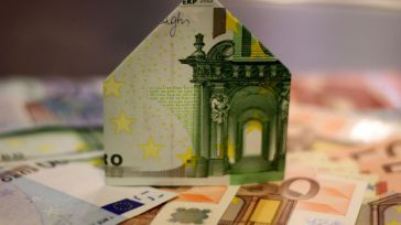 CLM registra 2.890 compraventas de viviendas en mayo y limita la caída al 1,8%, frente al desplome del 7,3% nacional