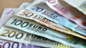 Esade prevé que España crezca hasta un 2,3% en 2026, el doble que la Eurozona