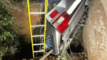 Muere un hombre tras caer el turismo en el que viajaba al interior de una zanja en Alcaudete de la Jara