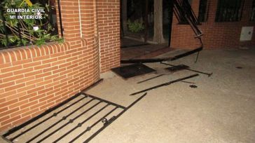 Un detenido tras ser sorprendido robando en chalés de Tomelloso e intentar atropellar a agentes de Guardia Civil