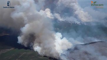 Page se trasladará esta tarde al puesto de mando avanzado de Tamajón para seguir el incendio de La Mierla